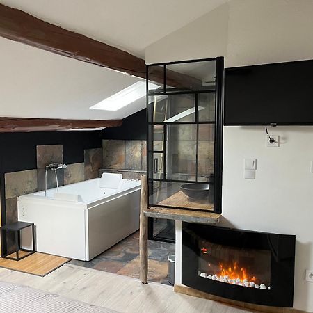 Duplex Lumineux Sur Gde Terrasse, Balneo Double, Parking Prive, Clim, Local Velos Entraigues-sur-la-Sorgue Exterior photo
