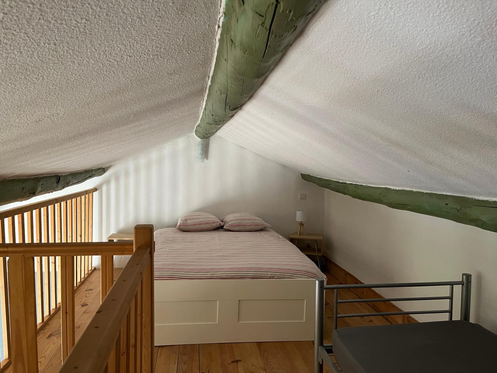 Duplex Lumineux Sur Gde Terrasse, Balneo Double, Parking Prive, Clim, Local Velos Entraigues-sur-la-Sorgue Exterior photo